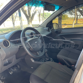 FORD FIESTA HATCH 1.0 2006 - FORD