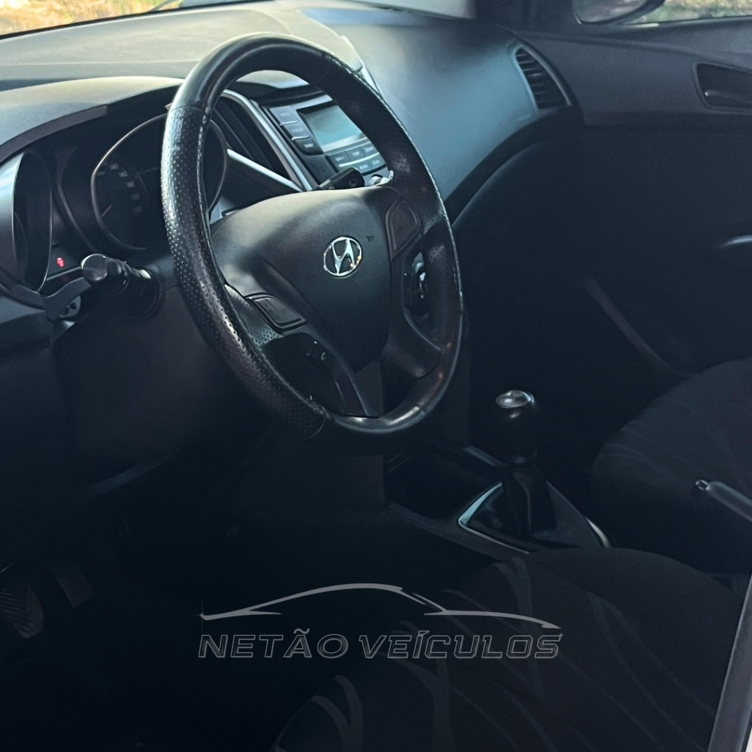 HB20 2015 – HYUNDAI