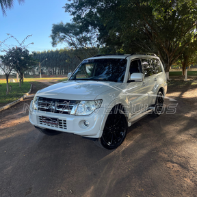 MITSUBISHI PAJERO HPE FULL 2013
